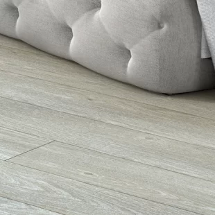 AGT Natrua Line Derzli 8 MM 32. Sınıf 1,8336 M2 Salda Meşe PRK510