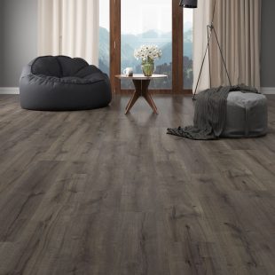 Çamsan Klasik Seri Derzsiz 8 MM 32. Sınıf 1.85 M2 Pera Meşe 714